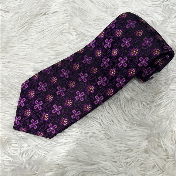 DION Collection Deep Purple Geometric Pattern tie - Picture 6 of 11